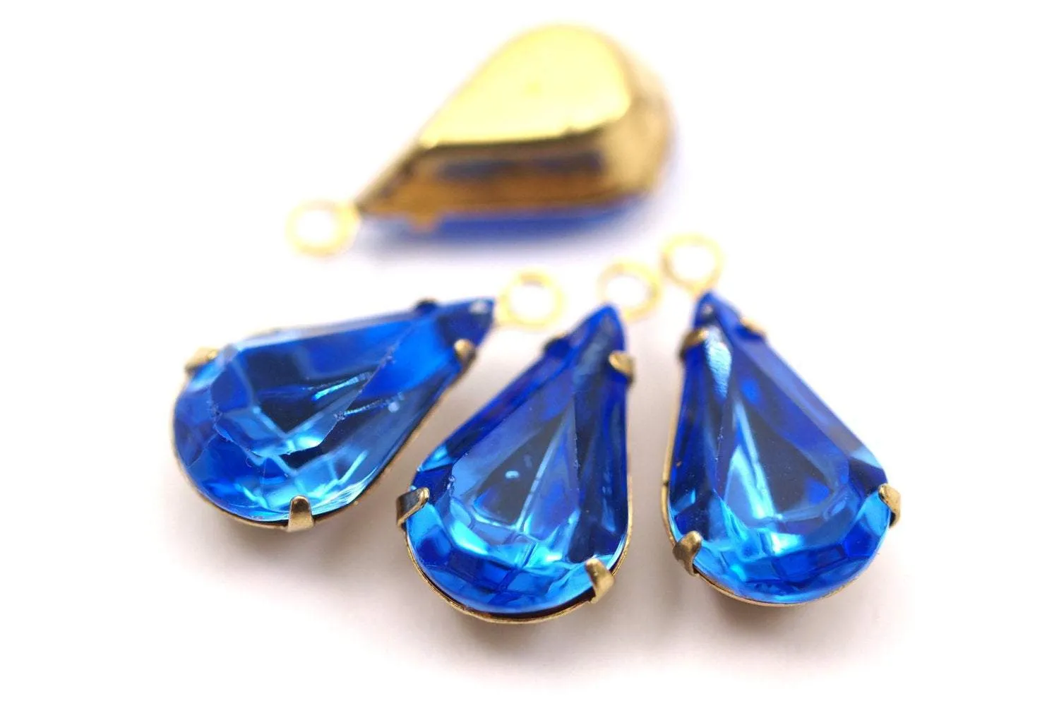 5 Sapphire Swarovski Crystal Drop With Raw Brass Prong Setting 13x8 Mm Y089 Y062