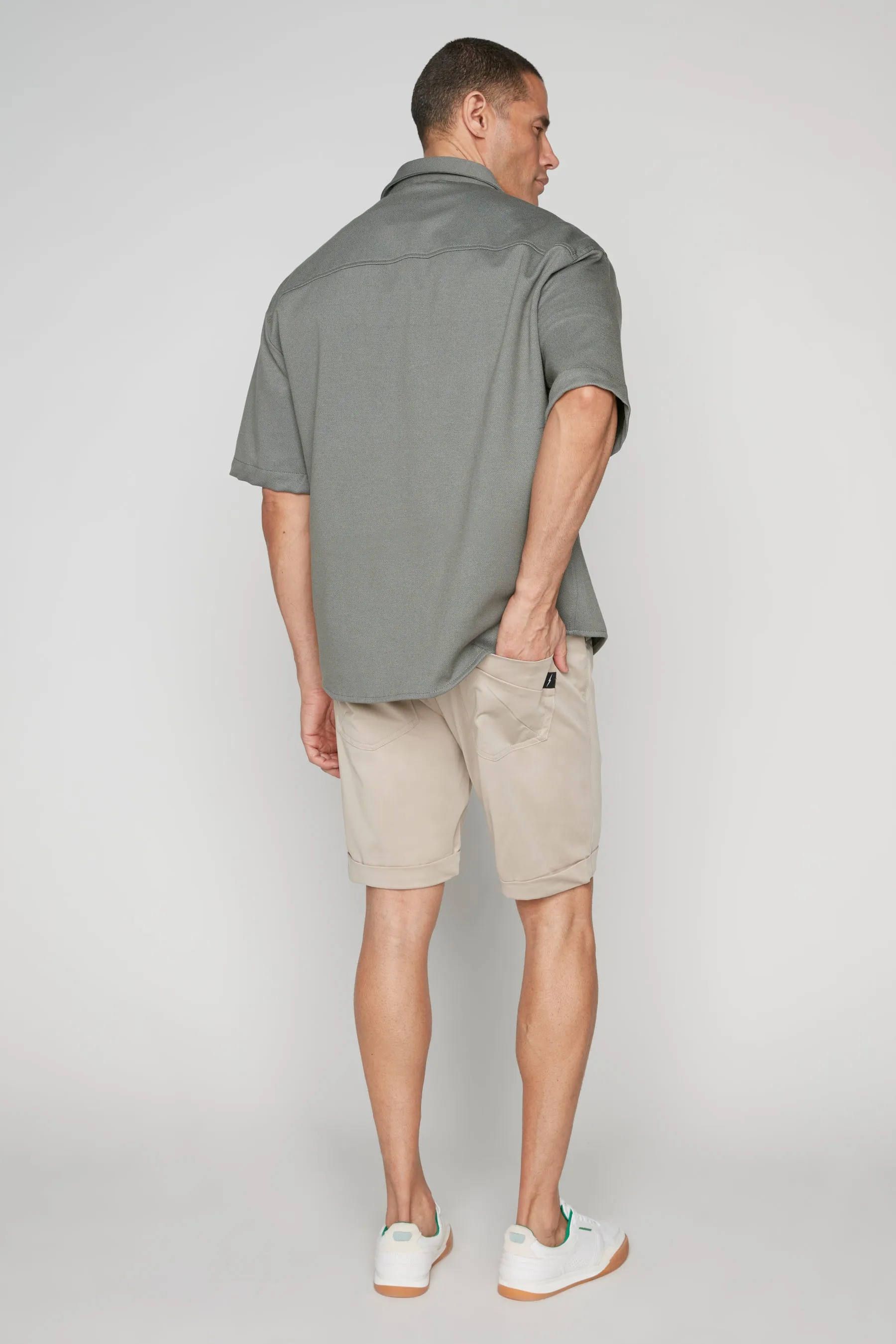 LENNON - Mens Rolled Up Shorts with Cool Stretch - Sage