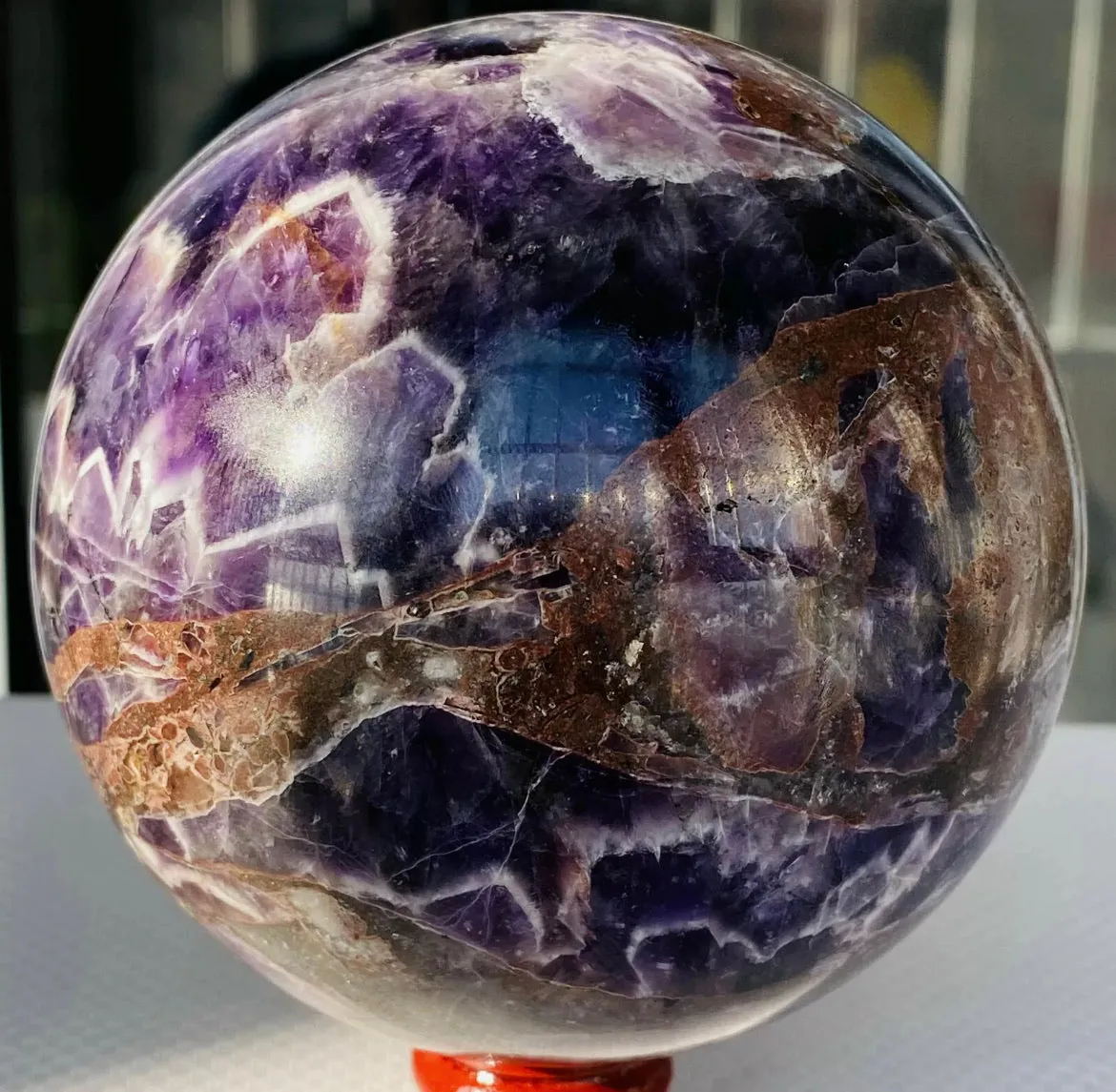 Natural Dreamy Amethyst gemstone Sphere